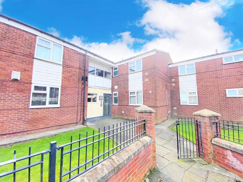 Dalemeadow Road, Knotty Ash, Liverpool 1 bed flat for sale £64,750
