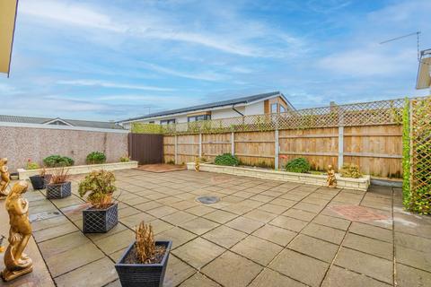 2 bedroom park home for sale, Sunninghill, Bradwell