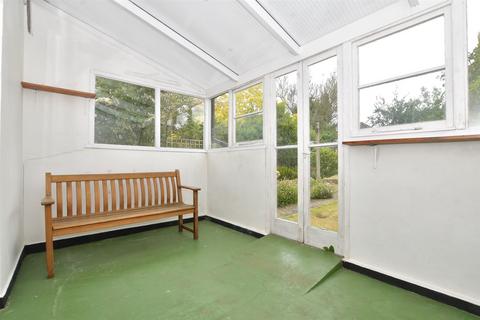 69 Addison Road, Caterham, CR3 5LU