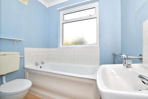 69 Addison Road, Caterham, CR3 5LU