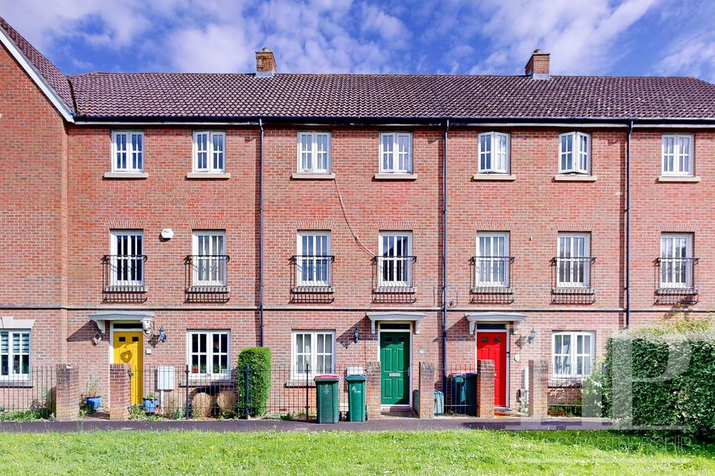 Ifield, Crawley RH11 4 bed townhouse to rent £2,200 pcm (£508 pw)