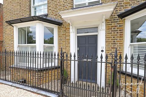 13 Church Hill, Epping, CM16 4RA
