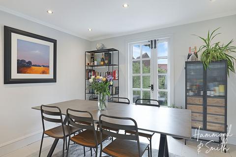 13 Church Hill, Epping, CM16 4RA