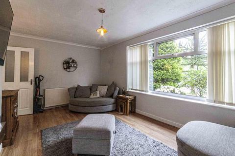 37 Ashfield Crescent, Springhead, Oldham, OL4 4NX