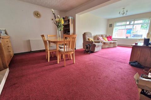 2 bedroom bungalow for sale, Broadhurst Gardens, Burnham-On-Sea, Somerset, TA8