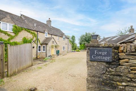 3 bedroom detached house for sale, Oaksey, Malmesbury, Wiltshire, SN16.