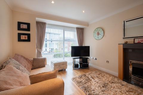 2 bedroom apartment for sale, Bailey Avenue, Lytham St. Annes, FY8