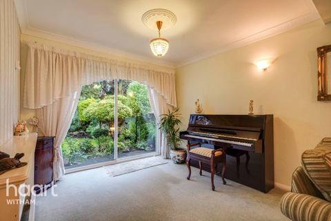 5 Brook Close, Great Totham, Maldon, CM9 8PE
