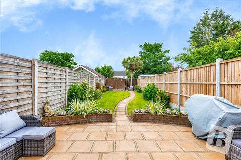 15 Beulah Road, Hornchurch, RM12 4YR