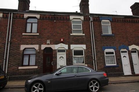 3 bedroom terraced house to rent, Nile street, Stoke-on-Trent ST6 2BH