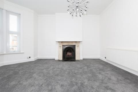 1 bedroom flat to rent, Stapleton Hall Road, Stroud Green, London N4