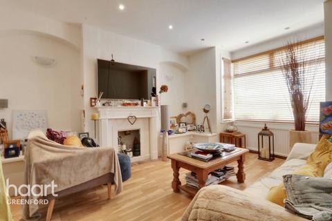 3 bedroom semi-detached house for sale, Greenford Road, Greenford