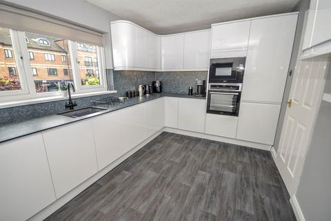 2 bedroom apartment for sale, Harbour View, South Shields