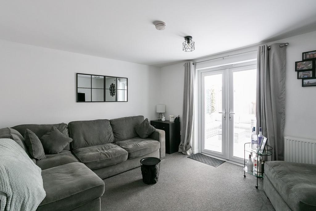 McDonald Street, Dunfermline, KY11 2 bed terraced house for sale £165,000