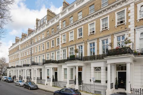 3 bedroom apartment for sale, London SW7