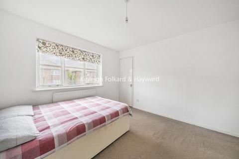 18p Goudhurst Road, Bromley, BR1 4QB