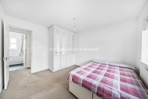 18p Goudhurst Road, Bromley, BR1 4QB