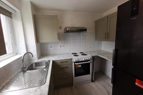 1 bedroom flat to rent, Cherry Blossom Close, Palmers Green, N13