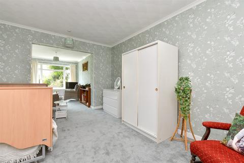 4 bedroom semi-detached bungalow for sale, Hill Mead, Horsham, West Sussex