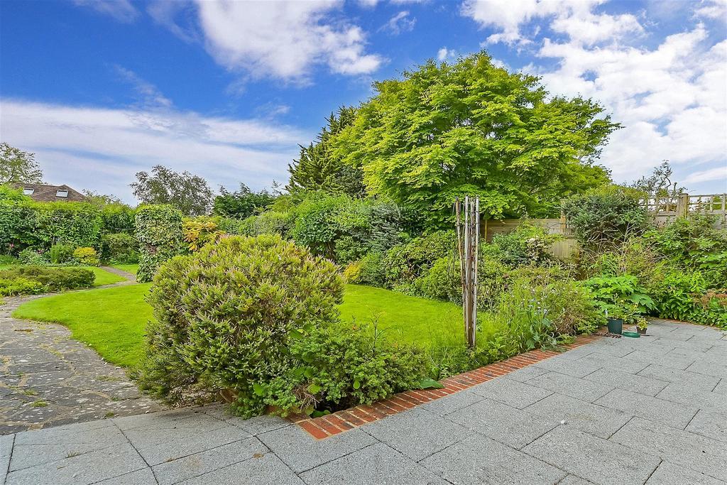 Hill Mead, Horsham, West Sussex 4 bed semidetached bungalow for sale