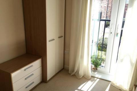2 bedroom flat to rent, Temple Court, Wakefield, WF1