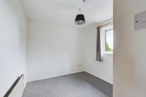 1 bedroom flat to rent, Honeywood Close, Portsmouth PO3