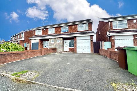 3 bedroom semi-detached house to rent, Broadwaters Road, Wednesbury WS10