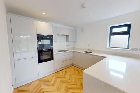 2 bedroom flat to rent, Goldstone Crescent, Hove, BN3