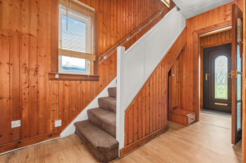 Mossgiel Street, Camelon, Falkirk, FK1 3 bed semidetached house for