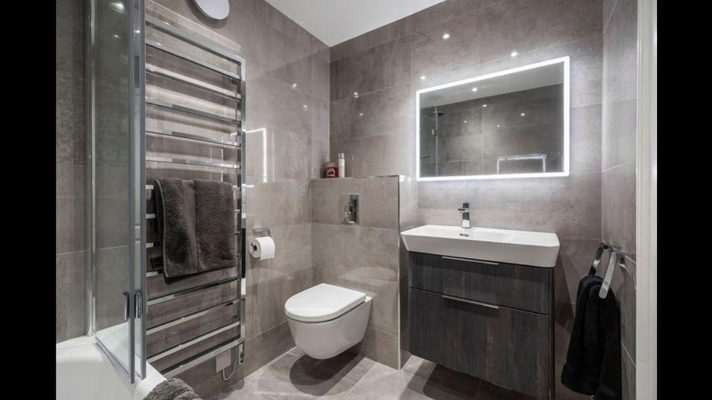 Bathroom 3 lights on