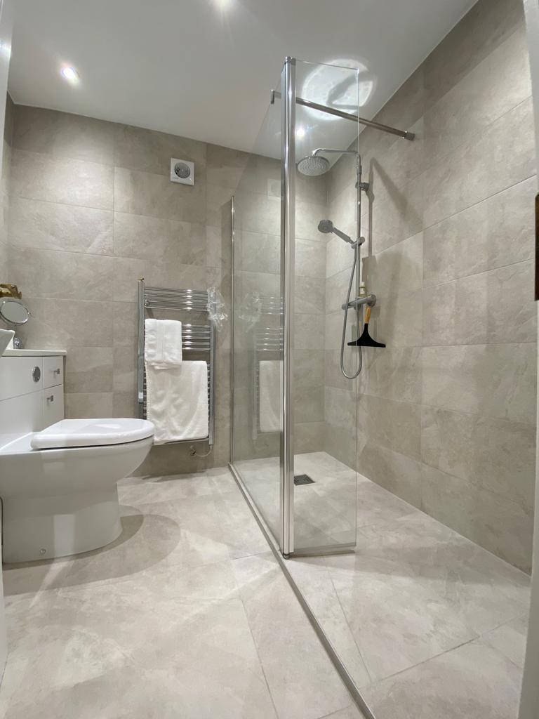 Ensuite