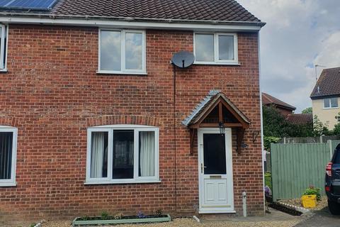 3 bedroom semi-detached house to rent, Speirs Way, Diss IP22