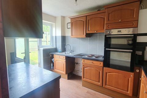 3 bedroom semi-detached house to rent, Speirs Way, Diss IP22