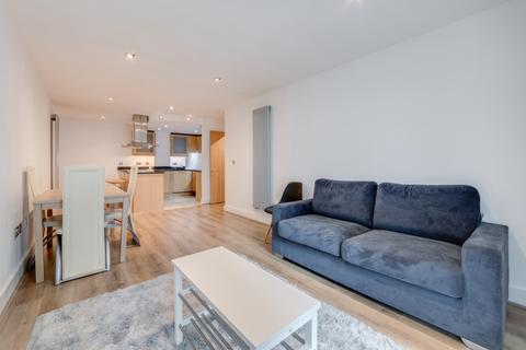2 bedroom flat to rent, Millharbour, London