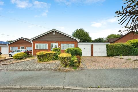 2 bedroom detached bungalow for sale, Marlow Drive, Telford TF2