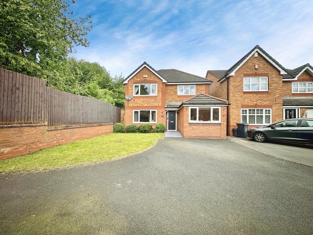 The Crucible, Wolverhampton WV14 5 bed detached house for sale £369,950