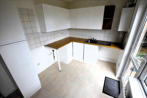 14 Windermere Close, Feltham, TW14 9QF