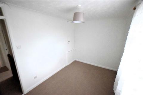 14 Windermere Close, Feltham, TW14 9QF