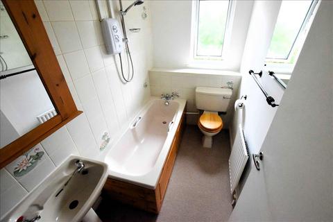 14 Windermere Close, Feltham, TW14 9QF