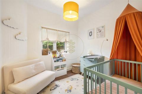 2 bedroom maisonette for sale, High Road, Finchley, London, N2