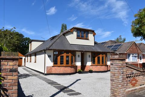 3 bedroom chalet for sale, Whitehayes Road, Burton, Christchurch, BH23