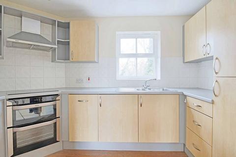 2 bedroom flat to rent, Russell Road, Basingstoke RG21