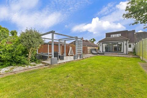 63 The Street, Fetcham, Leatherhead, KT22 9RB