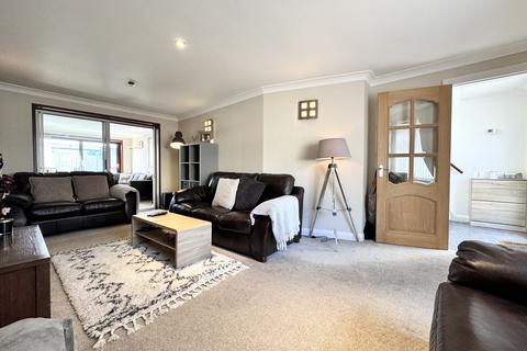 62 Coniston Rise, Aberdare, CF44 0HW