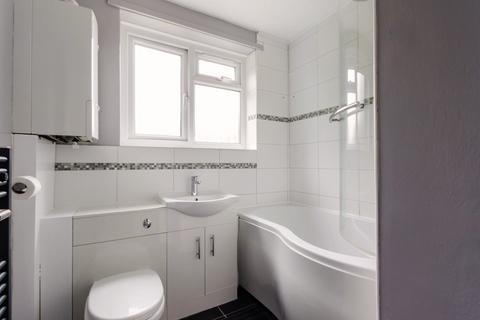 46 Fossway, York, YO31 8SL