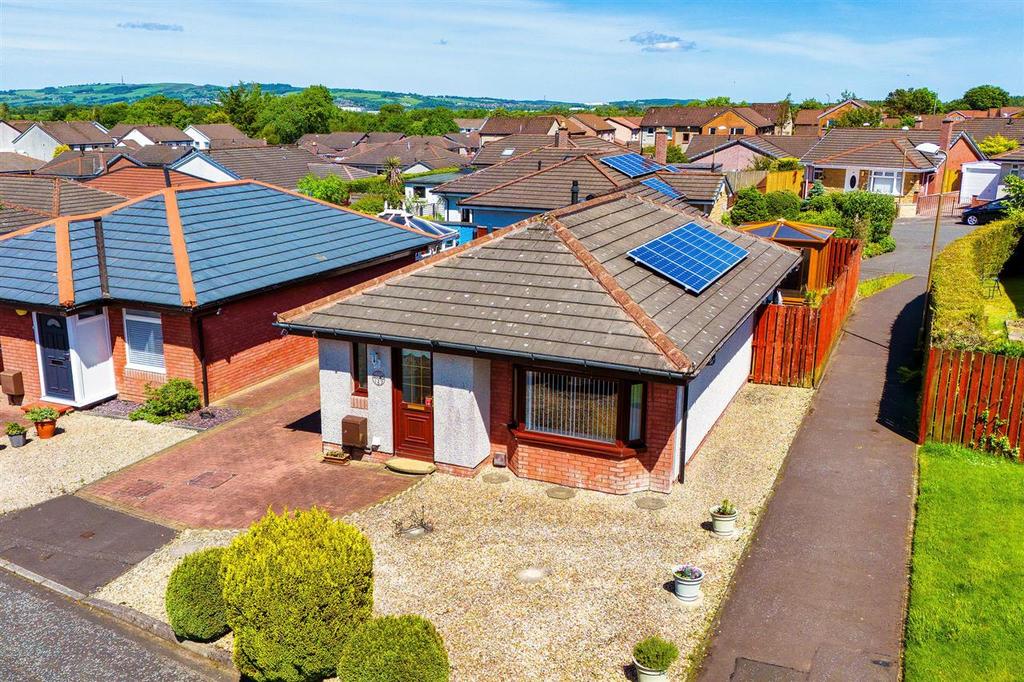 Glenalmond, Whitburn, Whitburn 2 bed bungalow for sale £175,000