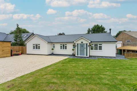 4 bedroom detached bungalow for sale, Stream Road, Upton, OX11