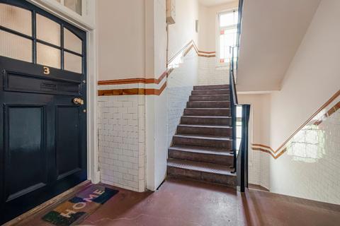 2 bedroom flat to rent, Bath street, Portobello, Edinburgh, EH15