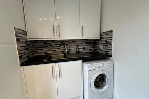 3 bedroom flat for sale, Boundary Road, London NW8