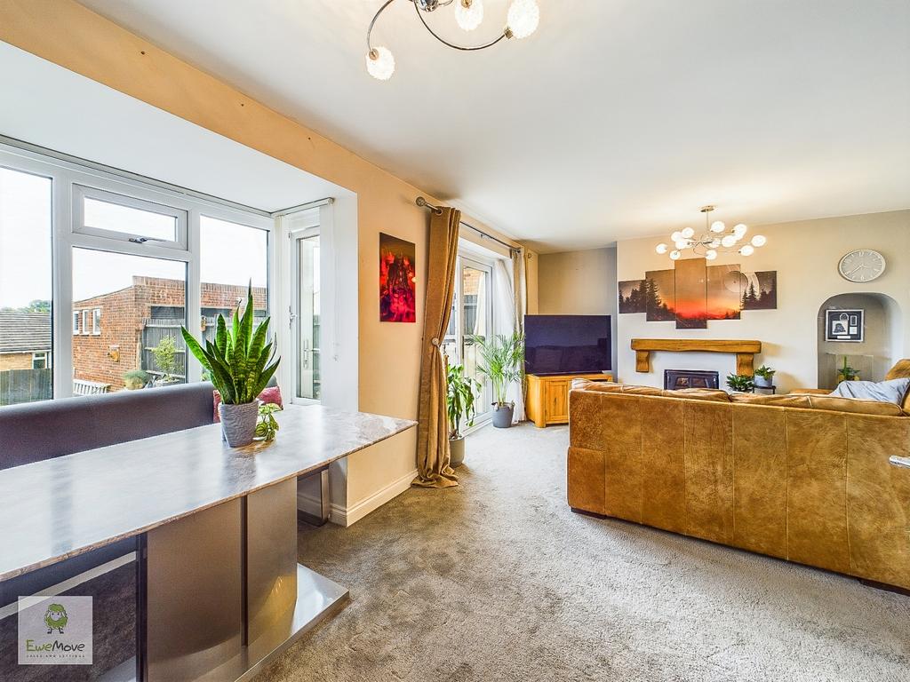 Dining Area Into Lounge